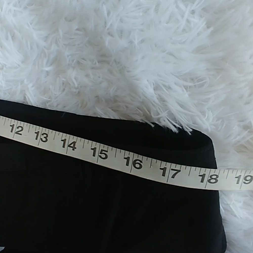 Larry Levine Black Dress Crop Capri Pants - Picture 5 of 7